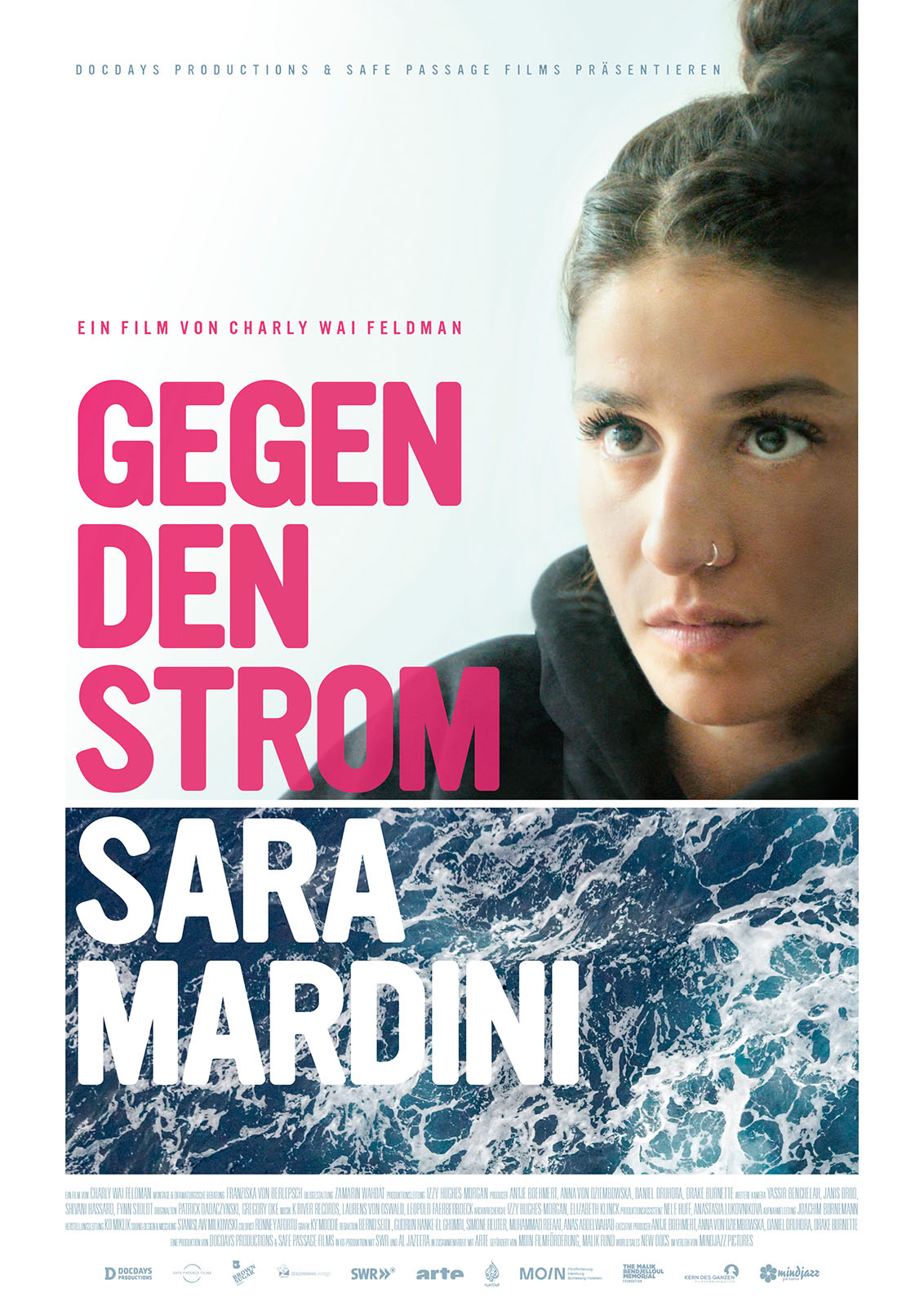 Über vier Jahre hat die Filmemacherin Charly Wai Feldman den Kampf der syrischen Profischwimmerin Sara Mardini um Gerechtigkeit und eine neue Zukunft in Berlin begleitet. Kinostart: 23. März 2023 | MOIN Filmförderung